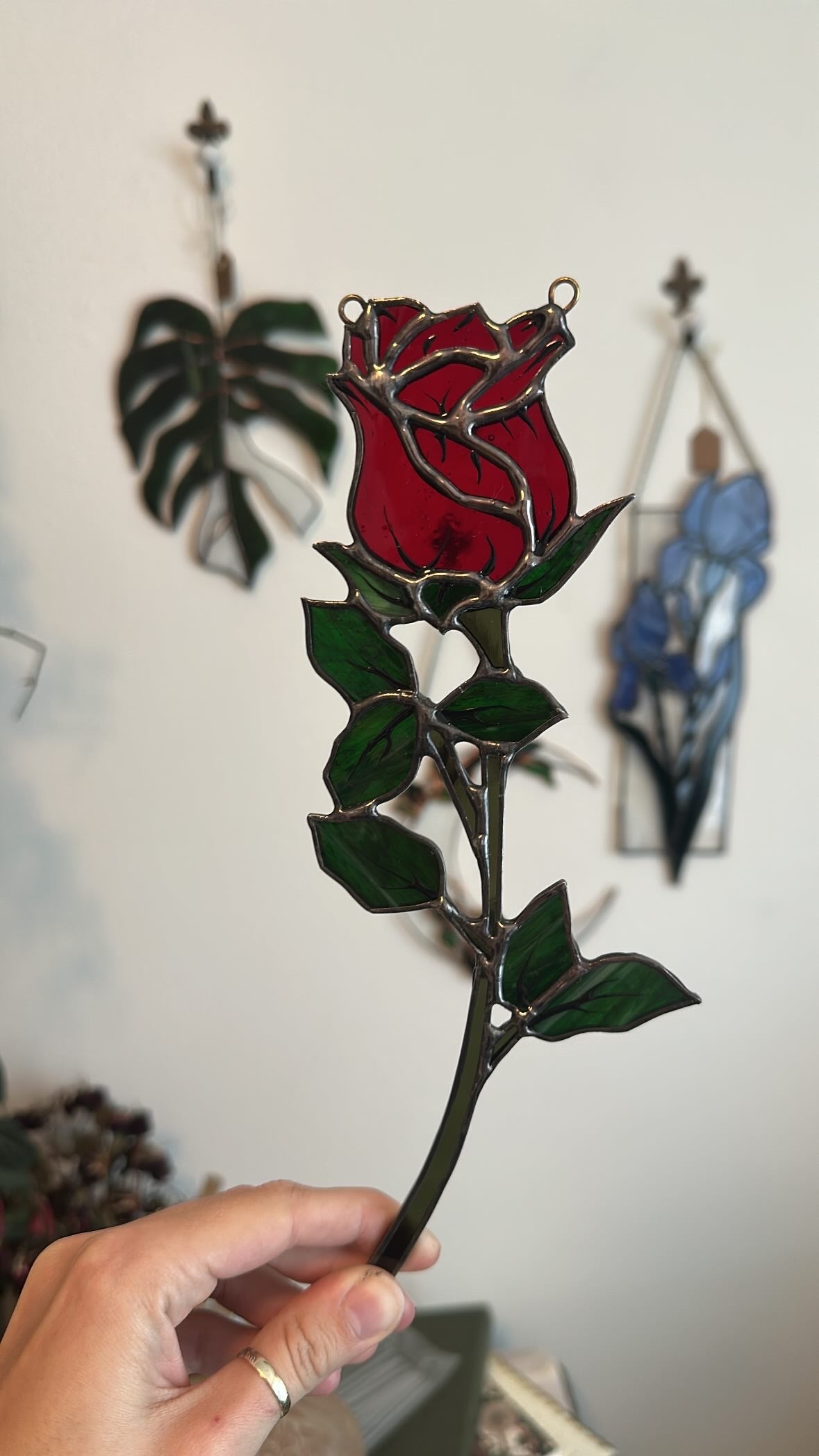 Amor Eternal - Stained Glass Rose Suncatcher